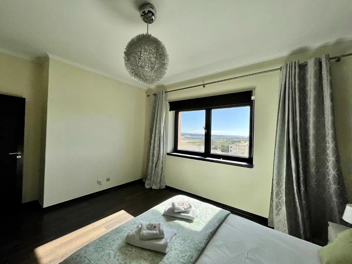 Portimao River View By Homing Apartment